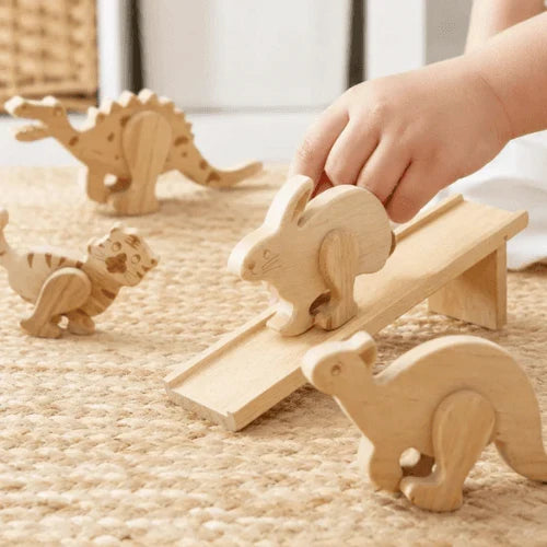 Wooden Animal Ramp Walker Set for Toddlers – 5-Piece Gravity-Powered Learning Toy