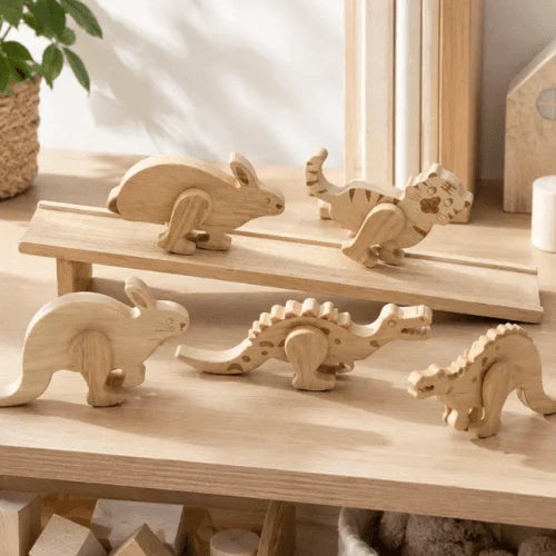 Wooden Animal Ramp Walker Set for Toddlers – 5-Piece Gravity-Powered Learning Toy